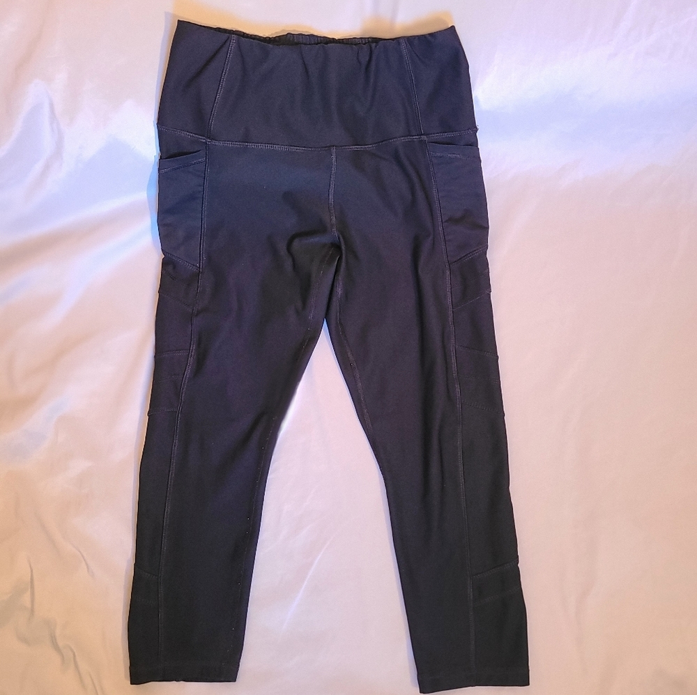 Reebok Capri Leggings Size Medium
